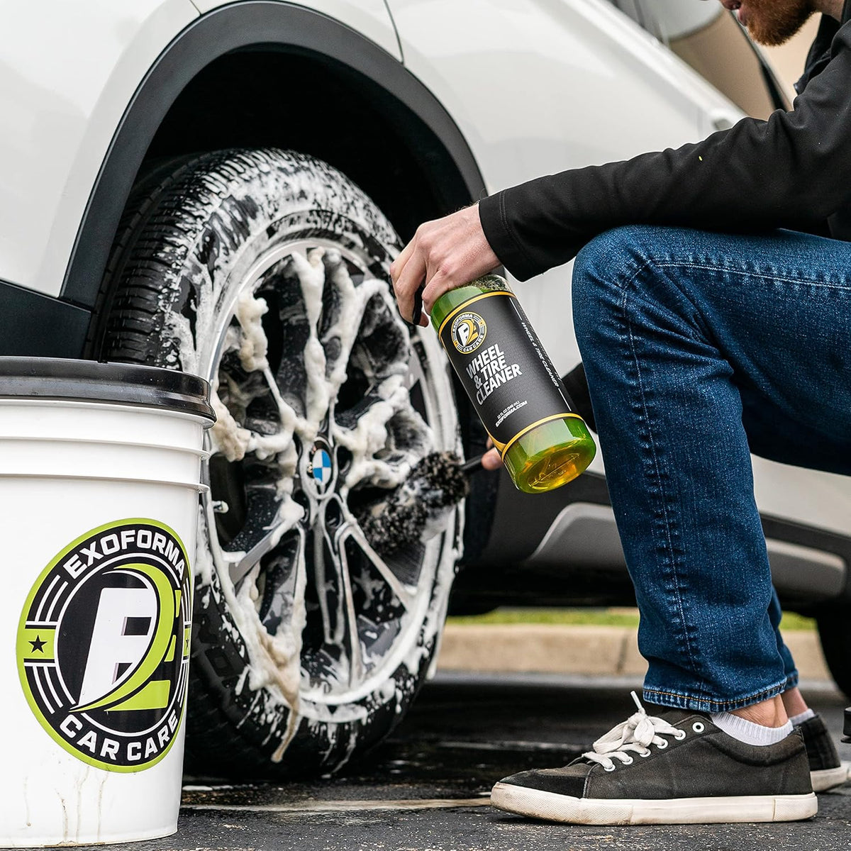ExoForma Wheel & Tire Cleaner - Removes Built-Up Brake Dust, Dirt & Grime - Improves Dressing Performance - 2-in-1 Formula - Chosen by Pros (16 FL Oz)